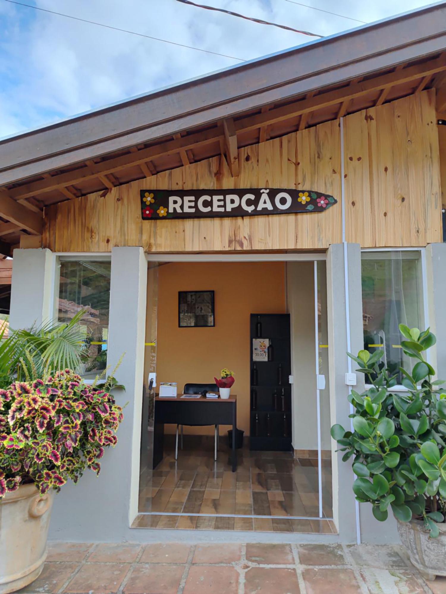 Pousada Irmaos Oliveira Lindóia 外观 照片